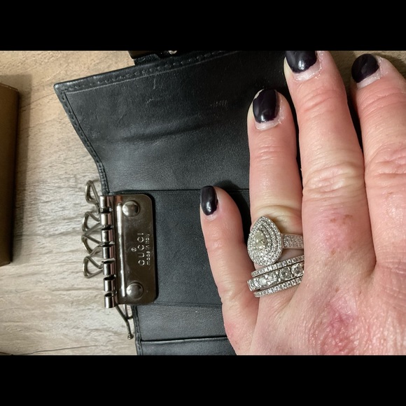 Gucci Key/ID money Holder - Picture 7 of 9